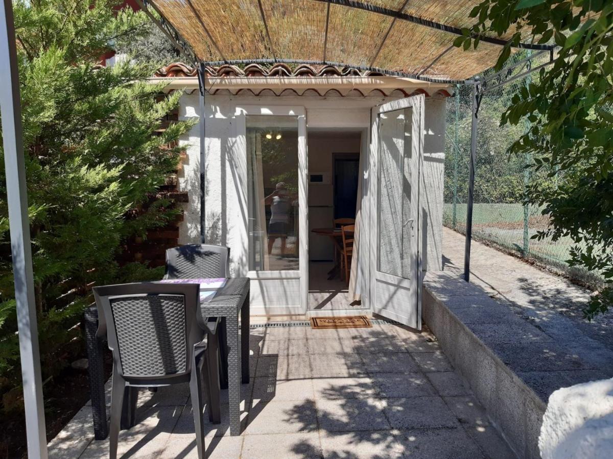 La Ferme De Manon Apartamento Montferrat  Exterior foto